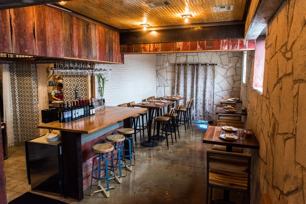 Super Thai Cuisine interior
