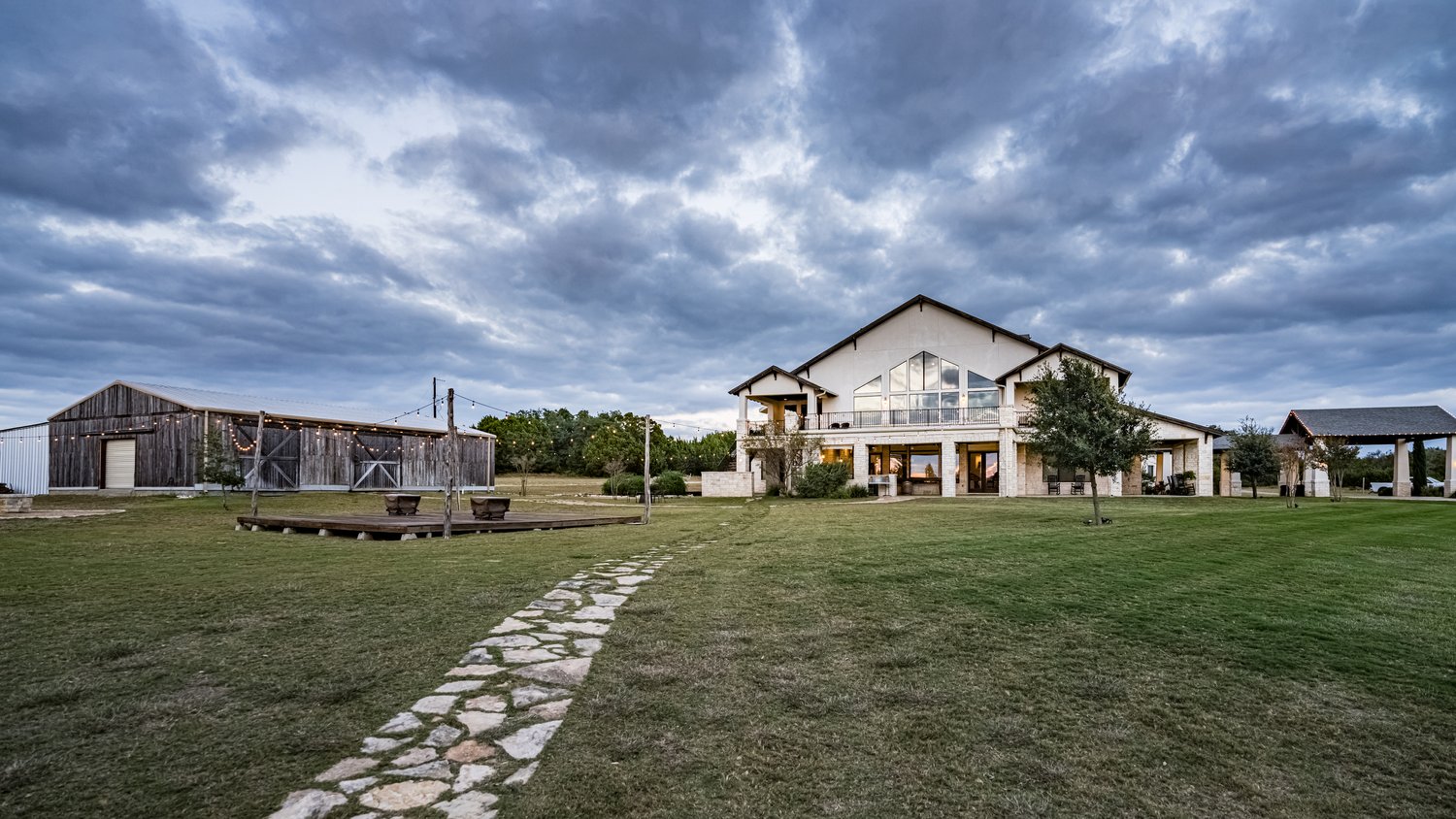 Cricket Hill Ranch - Romantic Spots Austin